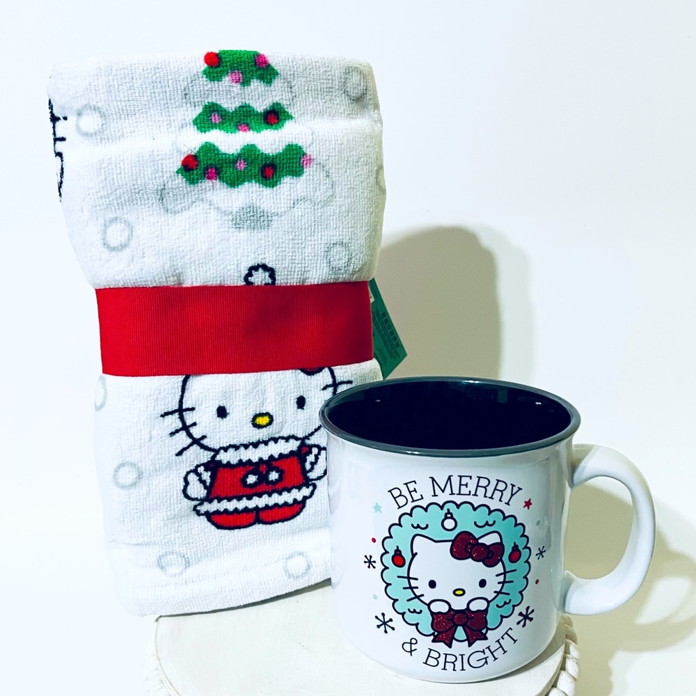 Hello Kitty Hand Towels & Mug bundle